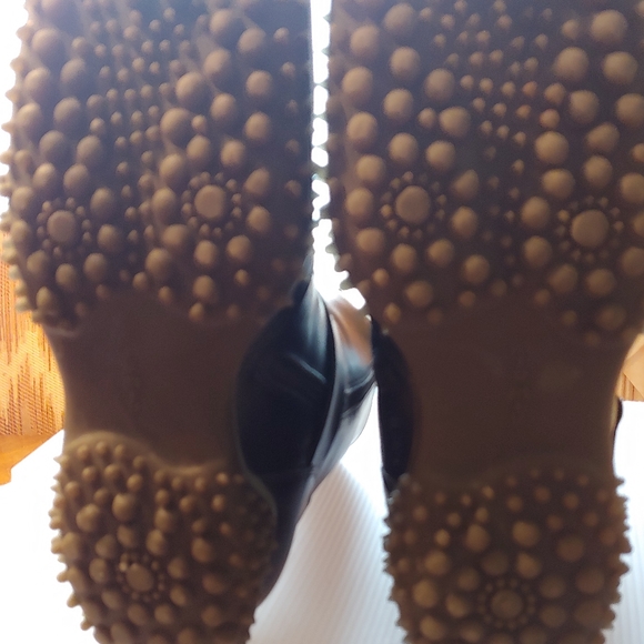 Miu Miu Boots. 7.5 Black - Picture 2 of 9